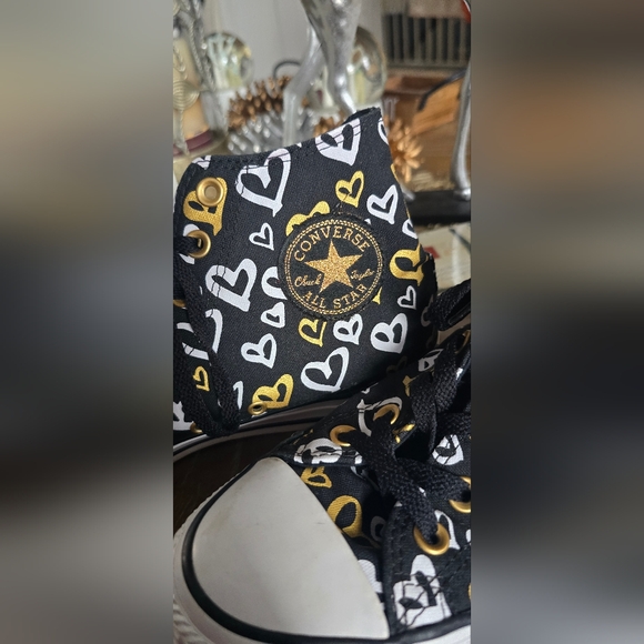 Converse Chuck Taylor all starts high black with heart - Picture 11 of 17